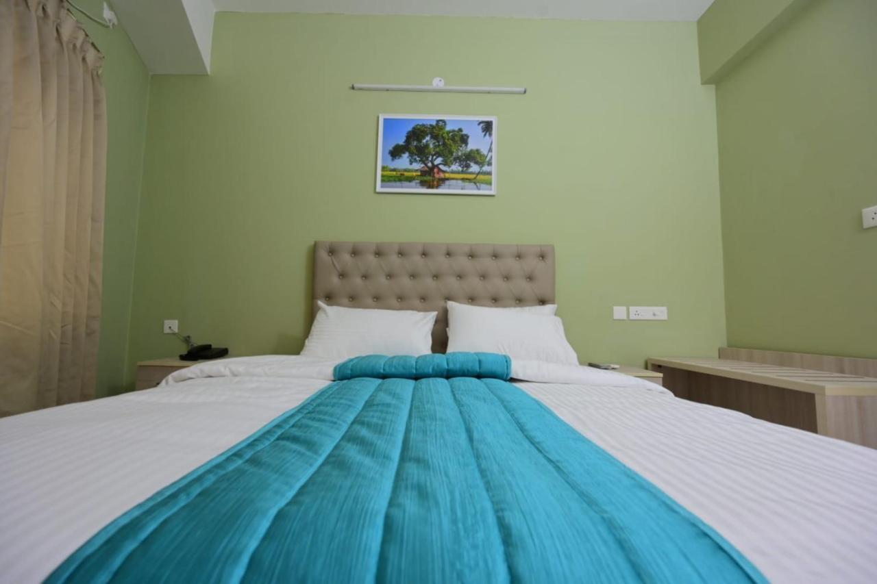 Rg'S The 4Th Residency Hotel Thiruvananthapuram Exterior photo